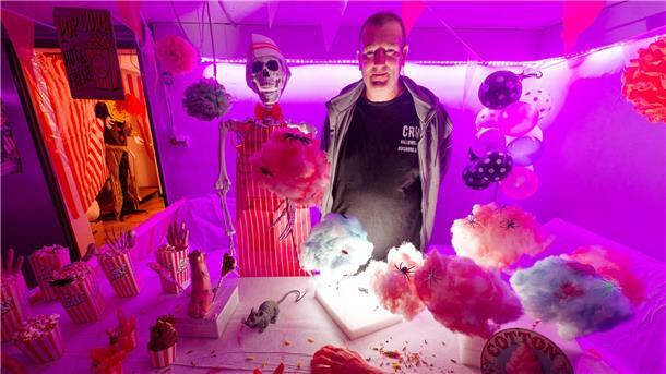 Bei Halloween-Fan Sven Wagner findet jeder das passende Leichenteil. 