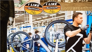 Bei Kalkhoff-Bikes in Emstek bei Cloppenburg werden e-Bikes zusammengeschraubt.