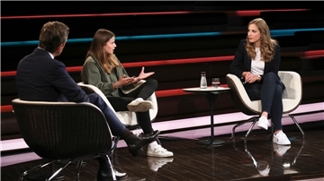 Bei Markus Lanz diskutierten Luisa Neubauer (links) und Wiebke Winter über die Klimakrise.