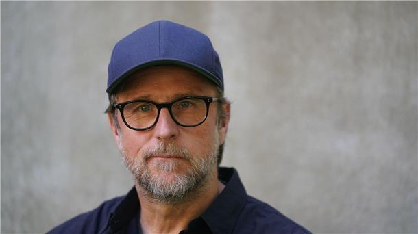ARD-Krimi „Sörensen fängt Feuer“ mit Abstand vorne Bei „Sörensen fängt Feuer“ führte Bjarne Mädel erneut Regie.