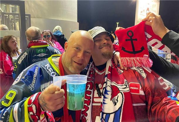 Pinguins-Fans on Tour: Per Sonderzug nach Mannheim - Her mit den Punkten (Update 28) Bei Thorsten mit h und Torsten ohne h gehen die Pinguins unter die Haut.
