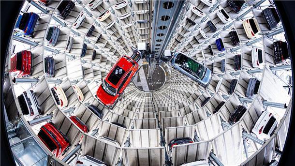 VW-Krise als Härtetest für das „System Volkswagen“ Bei Volkswagen in Wolfsburg ringen Konzern und Arbeitnehmervertreter um Einsparung.