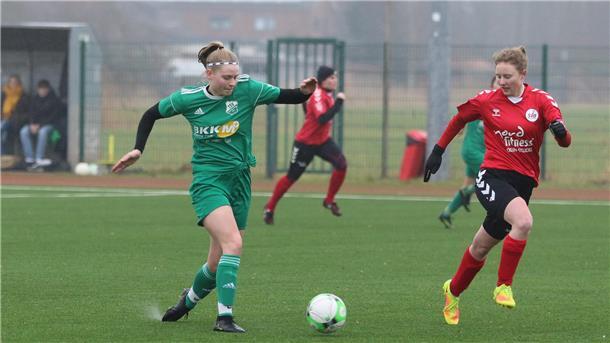 Marlene Neumann vom TSV Abbehausen gegen den SV Brake II