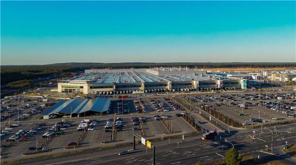Beim Begriff Gigafactory dürften viele an den Tesla-Standort in Brandenburg denken. Nun geht es aber um europäische KI-Rechenzentren. (Archivbild)