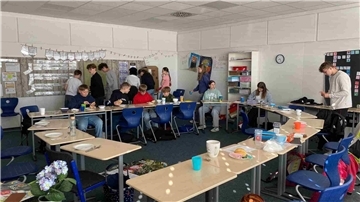 Beim dreitägigen Projekt der Fairtrade-Gruppe der Gemeinde Loxstedt am Gymnasium Loxstedt wurde auch ein faires Frühstück angeboten.