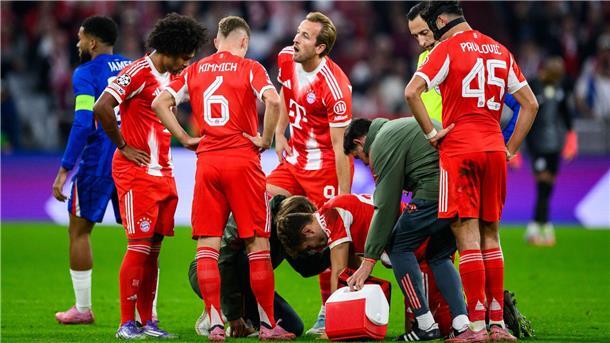 Schnelle Rückkehr in Aussicht: Stanisic fehlt Bayern vorerst Beim FC Bayern musste Josip Stanisic (Mitte) am Mittwochabend verletzt ausgewechselt werden.