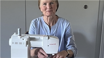 Beim Nähprojekt können die Mädchen auch ihren „Nähmaschinenführerschein“ machen.