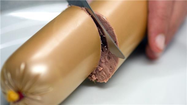 Streit um die Wurst: Pelle und Verschluss zählen mit Beim Oberverwaltungsgericht in Münster ging’s um die Wurst.