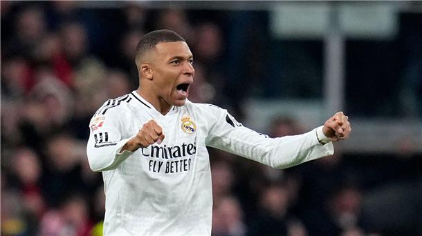 Mbappé rettet Real Madrid im Stadt-Duell die Tabellenführung Bejubelt seinen Treffer zum Ausgleich: Kylian Mbappé.