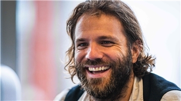 Benjamin Adrion ist nicht nur Ex-Fußball-Profi, er ist auch der Gründer der Hilfsorganisation Viva con agua de Sankt Pauli. 2023 soll in Hamburg die Villa Viva eröffnen. Dann möchte er aus Kapstadt zurück in die Hansestadt kommen.