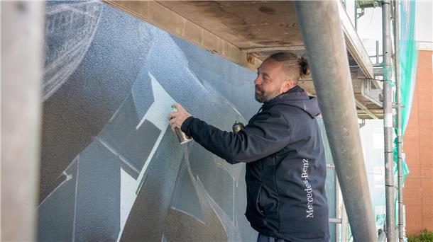 Jeder kann zuschauen: Live-Graffiti in der Hafenstraße Graffiti