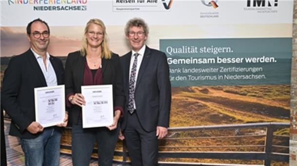 Zertifikate „Reisen für Alle“ für Cuxhavener Einrichtungen