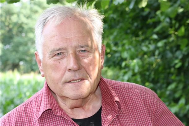 Dieses Damwild lebt in Lunestedt unter Pferden Bernhard Wiecke ist Pächter des Stückchens Land, auf dem Miss Marple wohnt.