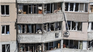 Beschädigtes Wohnhaus nach einem  russischen Drohnenangriff.