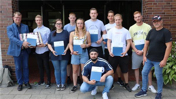 Bremerhaven: Frischgebackene Maler und Lackierer