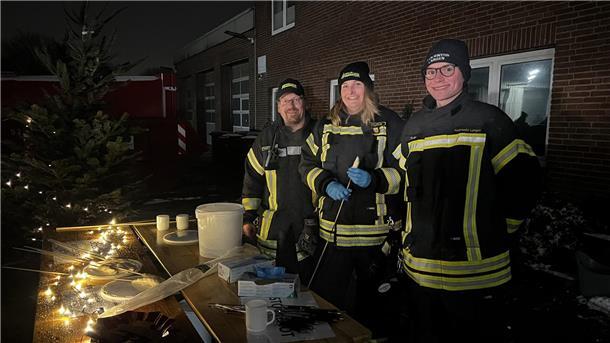 Erstes Weihnachtsfeuer war ein voller Erfolg
