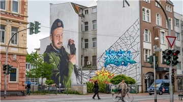 Riesiges Graffiti in Bremerhaven-Lehe
