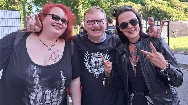(Mit großer Bildergalerie) Harte Riffs und heiße Stimmung beim Rock House Festival