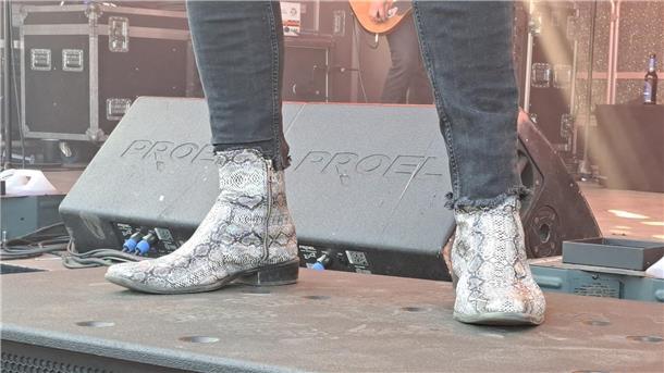 (Mit großer Bildergalerie) Harte Riffs und heiße Stimmung beim Rock House Festival