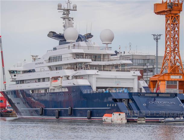 Diese besondere Jacht soll monatelang in Bremerhaven bleiben