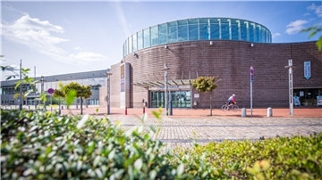 Kommentar zur Zukunft der Stadthalle: Die Zeit für schlüssige Lösungen läuft