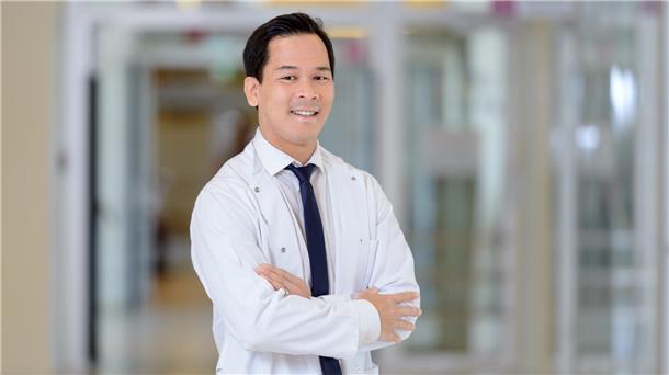 Arzt Dr. Timo Huan Phung
