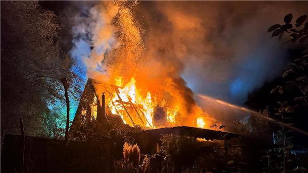In Hagen-Lohe brannte ein Wohnhaus komplett ab. 