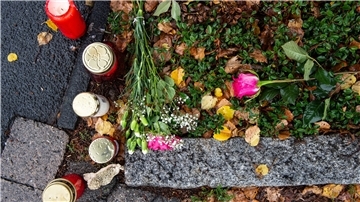 Blumen liegen 