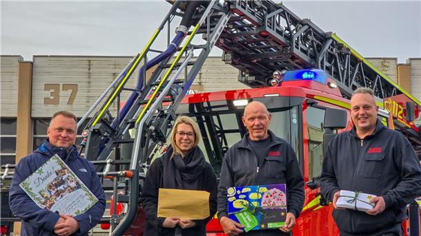 Herzensangelegenheit der Feuerwehr: Geld fürs SOS-Kinderdorf Die Feuerwehr Bremerhaven unterstützt wieder das SOS-Kinderdorf Worpswede.