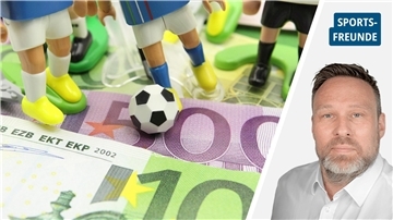 Bild-Kombo: Auf ein Tippkick-Feld wurde mit Scrabble-Steinen der Begriff Deadline Day gelegt (links).  Rechts: Ein Mann in einem weißen Hemd. 