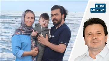 Links: Eine junge Familie mit einem Kind blickt vor einem See in die Kamera. Rechts: NZ-Reporter Ismail Kul. 