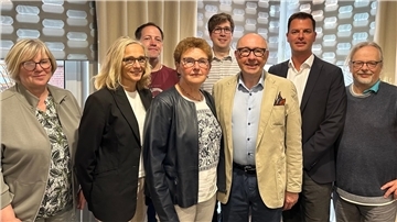 Bilden den neuen Vorstand der Nordenhamer CDU (von links): Birgit Semmler, Ellen Köncke, Christian Möhler, Annegret Conrady, Mirko Baacke, Thomas Hundhausen, Jörn Fuhrken und Tilman Kaethner.