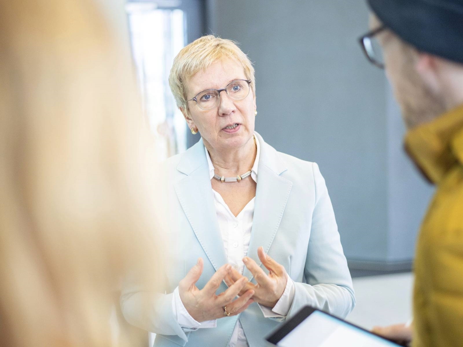 Neue Professoren an der Hochschule Bremerhaven Bildungssenatorin Eva Quante-Brandt (SPD) will den Wissenschaftsplan von 2015 in der Hochschule Bremerhaven umsetzen.