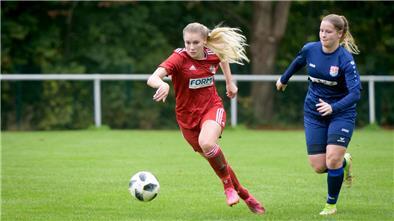 Frauen in Männerteams: Das sagen Bremerhavens Fußballvereine Alicia Kersten