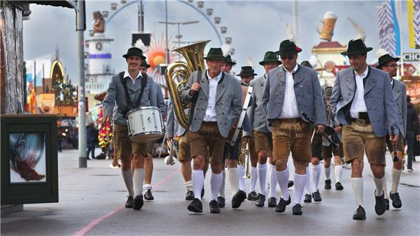 Blaskapelle in echter Tracht. (Archivbild)