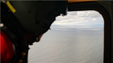 Blick auf das Gasleck in der Ostsee von einem Hubschrauber der dänischen Streitkräften aus.