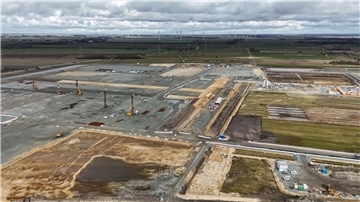 Blick auf die Baustelle bei Heide, wo die hiesige Northvolt-Fabrik entstehen soll. (Archivbild)