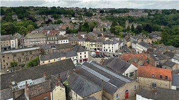 Blick auf die nordenglische Stadt Richmond. Premier Sunak droht seinen Wahlkreis Richmond and Northallerton bei der Parlamentswahl in zwei Wochen zu verlieren.