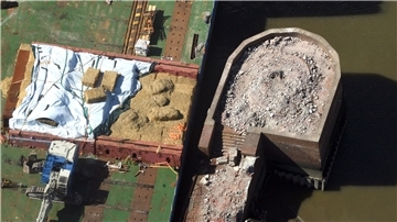 Blick auf die Schuttwüste - das Fundament des Leuchtturms.
