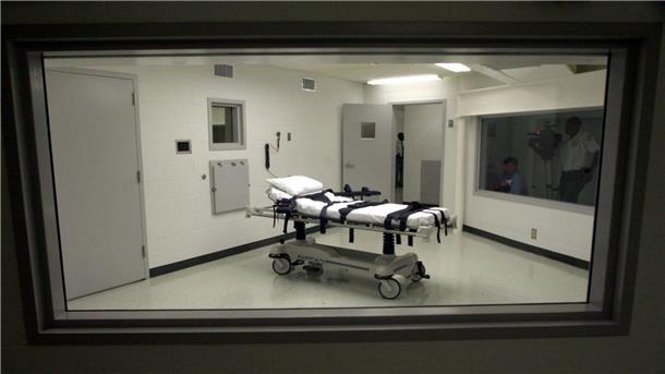 US-Justiz lässt Hinrichtung mit Stickstoff zu Blick in Alabamas Kammer für Hinrichtungen mit tödlicher Injektion in der Holman Correctional Facility (Justizvollzugsanstalt). Nun soll in Alabama eine Hinrichtung mittels sogenannter Stickstoffhypoxie stattfinden (Archivbild).