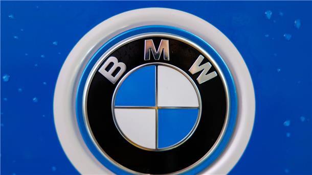 BMW bietet hochautomatisiertes Fahrsystem ab Jahresende an BMW will in Deutschland selbstfahrende Luxusautos verkaufen.