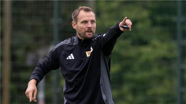 1. FC Union 4:4 im Testspiel gegen die Glasgow Rangers Bo Svensson erlebte beim 4:4 gegen die Glasgow Rangers seine Heimpremiere als Union-Coach