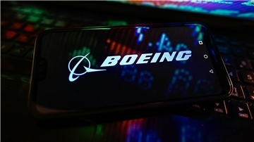 Boeing holte insgesamt Aufträge von über 176 Passagierflugzeuge herein.