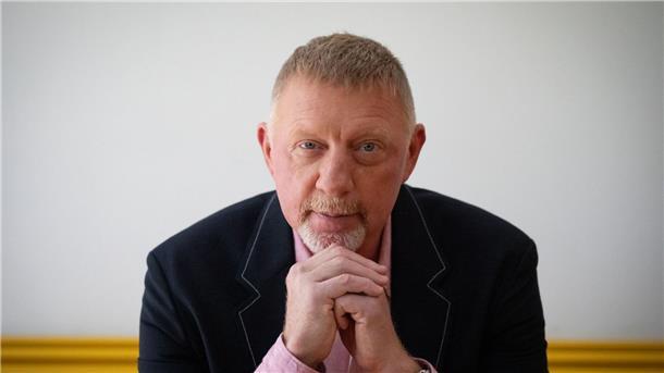 Boris Becker fordert von den Konkurrenten von Carlos Alcaraz und Jannik Sinner eine Steigerung.