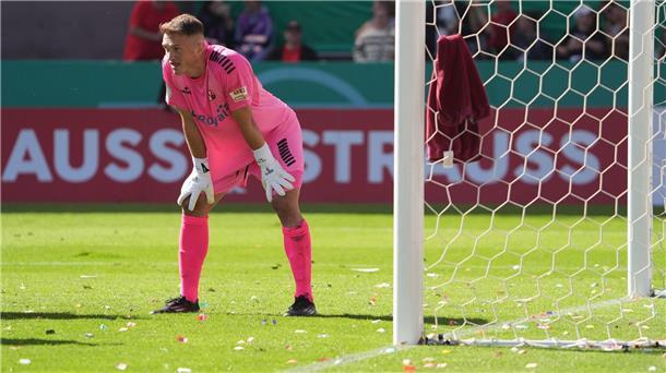 Brachte den FC St. Pauli zur Verzweiflung: Norderstedts Torwart Lars Huxsohl 
