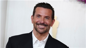 Bradley Cooper möchte gerne mit „Barbie“-Star Margot Robbie drehen. (Archivbild) 