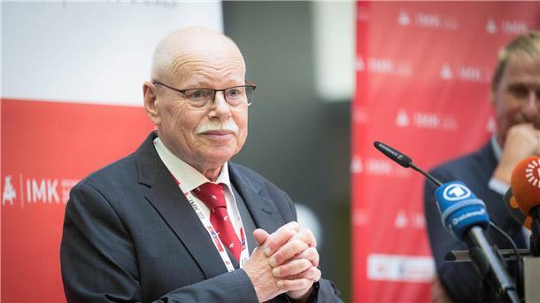 Bremens Innensenator, Ulrich Mäurer (SPD), hält eine gemeinsame Linie für den Umgang mit der AfD und ihren Mitgliedern im Staatsdienst für erstrebenswert.