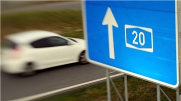 Bremerhavens Oberbürgermeister Melf Grantz (SPD) hat die zurückhaltenden Äußerungen des Loxstedter Bürgermeisters Detlef Wellbrock (parteilos) zum Bau der Küstenautobahn A20 mit Verwunderung zur Kenntnis genommen.