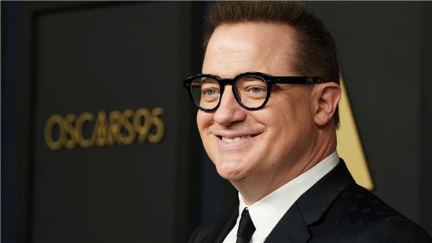 Edward Berger & Co. beim Lunch der Nominierten Brendan Fraser beim traditionellen Empfang für Oscar-Nominierte.