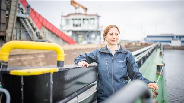 Matrosin Britta Glocksien von Bremenports